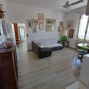 Appartamento Affaccio Su Siena,vicino Al Centro, Con Garage, Siena