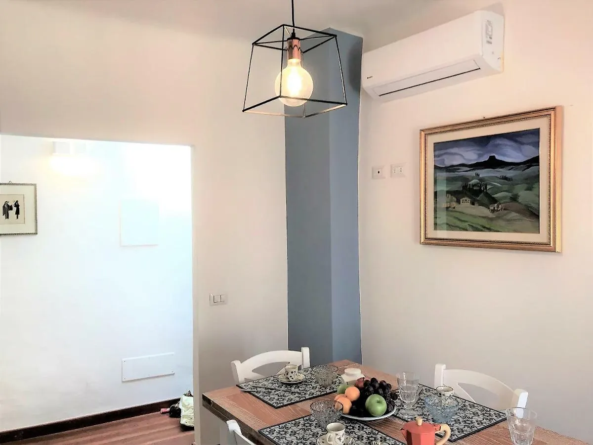 The Blue Lodge-Cozy Flat Close To Piazza Del Campo Siena Italy