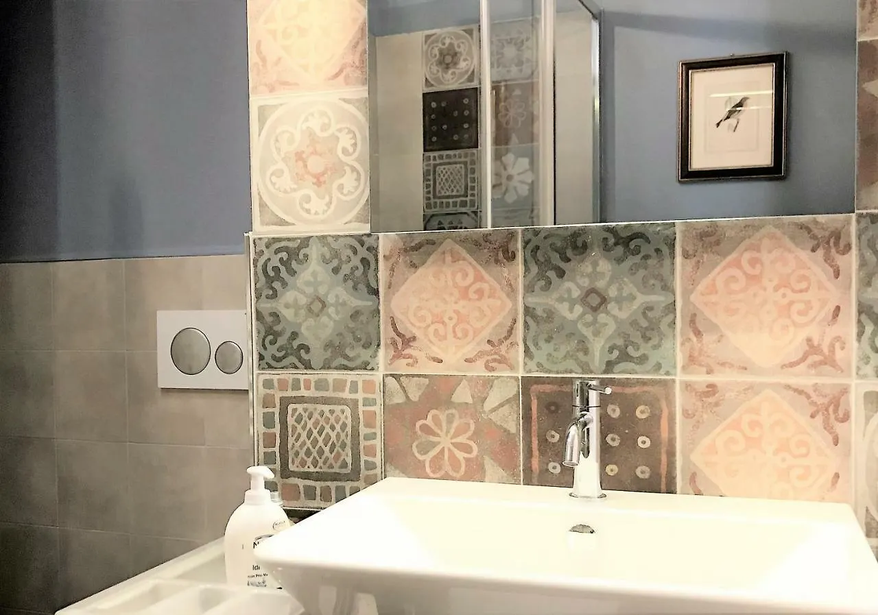 The Blue Lodge-Cozy Flat Close To Piazza Del Campo Siena Italien